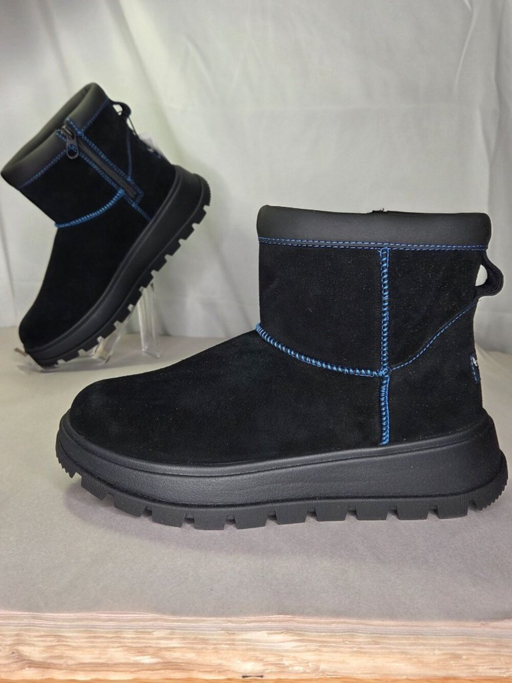 Koolaburra by UGG Koola Mini Hybrid Women's Black Booties 7 M
